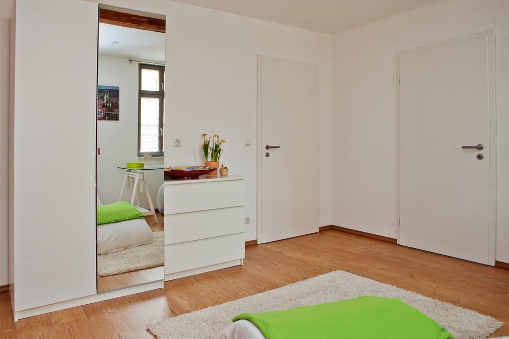 Privatzimmer Othmarsweg Νάουμπουργκ Εξωτερικό φωτογραφία