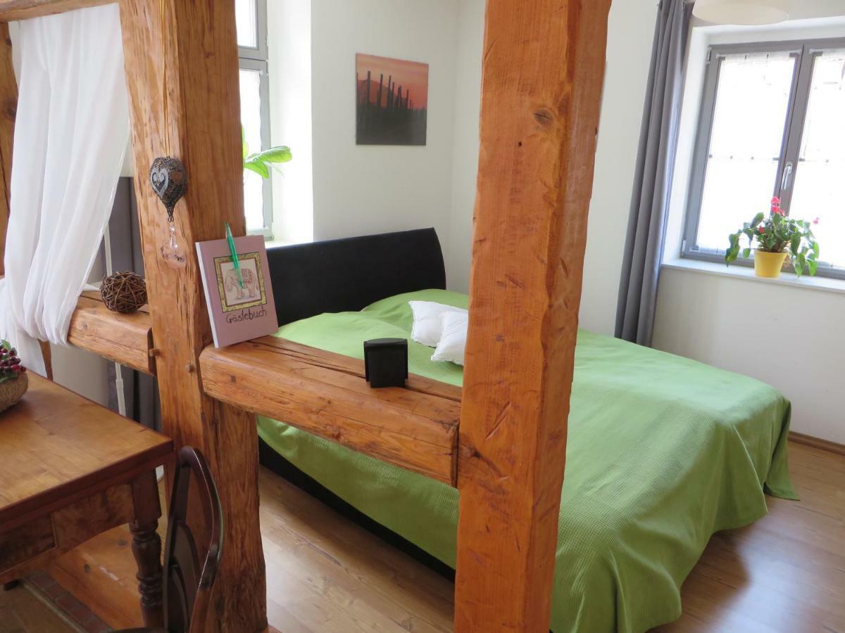 Privatzimmer Othmarsweg Νάουμπουργκ Εξωτερικό φωτογραφία