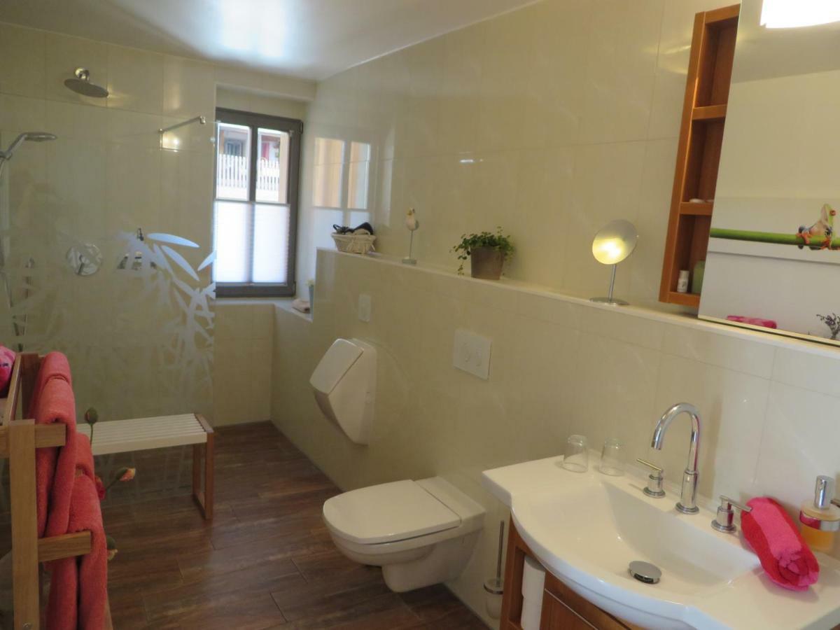 Privatzimmer Othmarsweg Νάουμπουργκ Εξωτερικό φωτογραφία